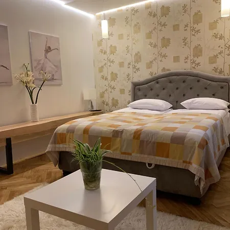 Anastasia Πανσιόν Slavske